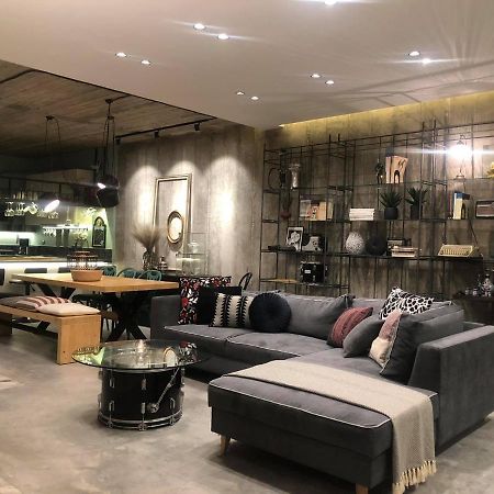 Amazing Semi-Basement Art Apartment Easy Walk To Nafplio Centre Luaran gambar