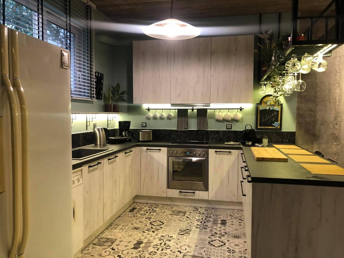 Amazing Semi-Basement Art Apartment Easy Walk To Nafplio Centre Luaran gambar